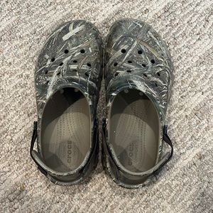 Realtree All Terrain Crocs w9/m7